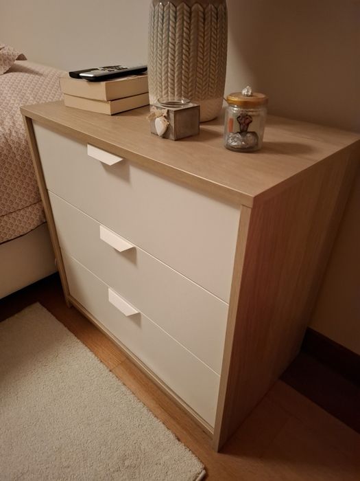 Cómoda Ikea ASKVOLL