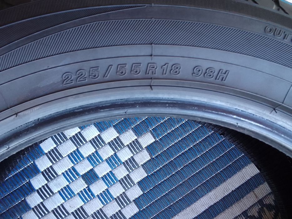 Opona wielosezonowa 225/55r18 YOKOHAMA 2023r 8.5mm
