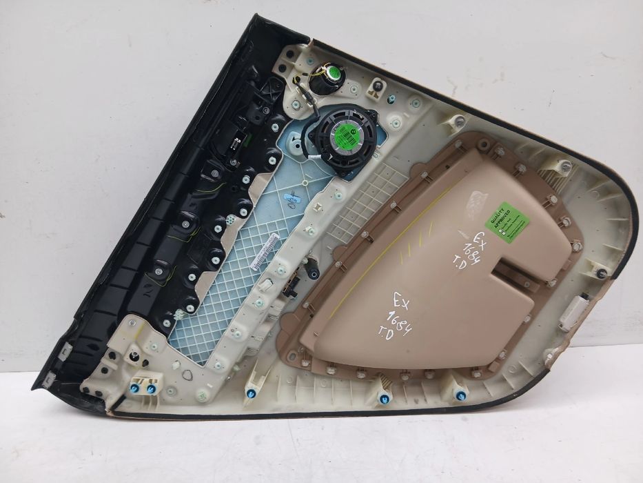 Forra porta / quartela trás direita BMW X6 (E71, E72)