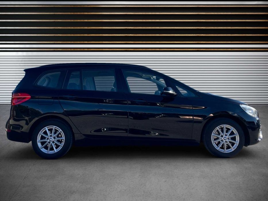 BWW 218d 2.0d 150cv Autom. 7Lug c/Garantia - desde 289€ p/mês