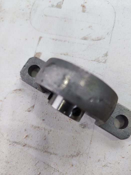 Кронштейн пара .