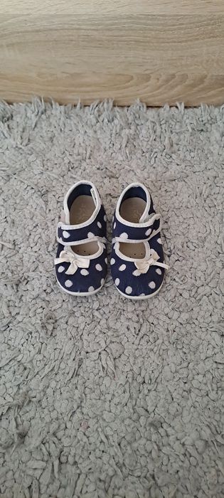 Buty dziewczęce na rzepy, rozmiar 23