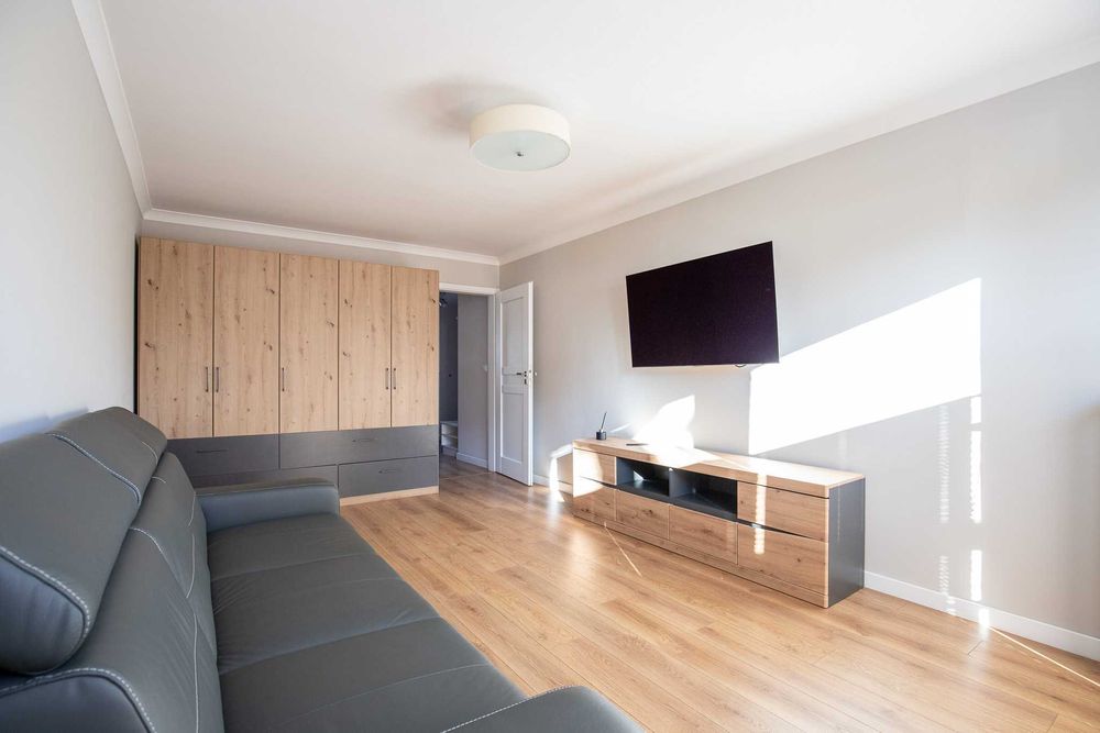 Do wynajęcia mieszkanie, wysoki standard. 50m2., parter.al. 1000-lecia