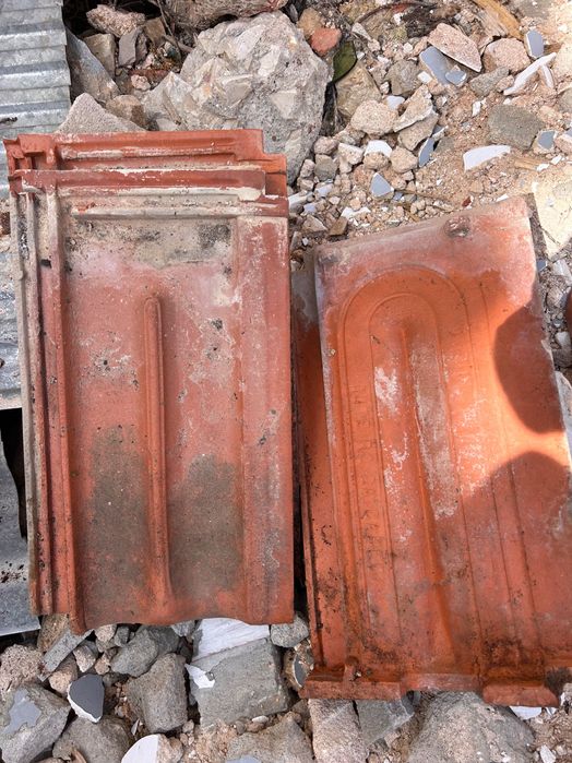 Lote de 350 telhas para despachar