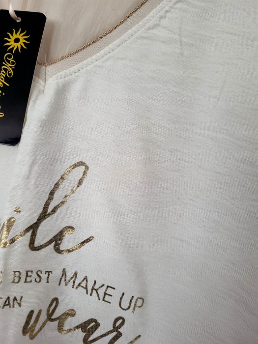 Tshirt bluzka z krótkim rękawem oversize napisy złote dekolt V serek
