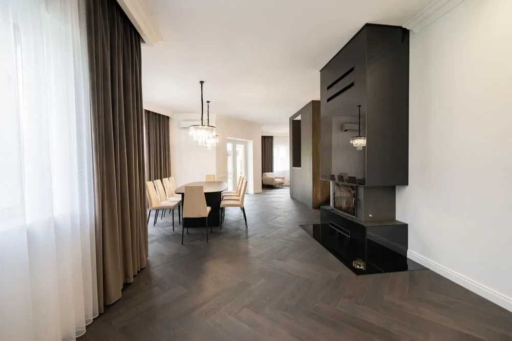 73 VIP будинок з теплим басейном банкетним залом для свят Віта поштова