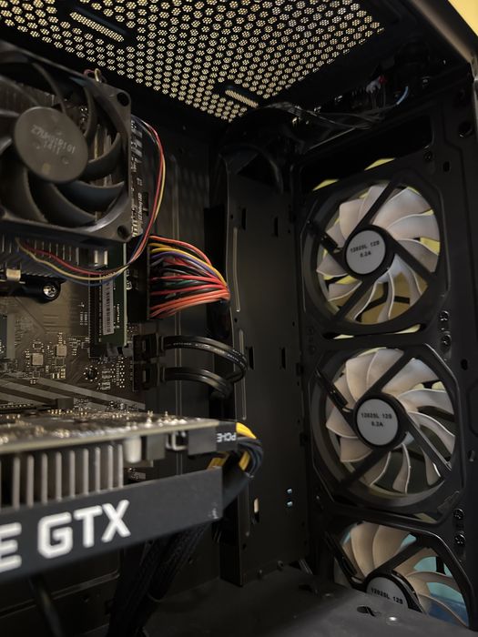 Torre gaming 1650 super