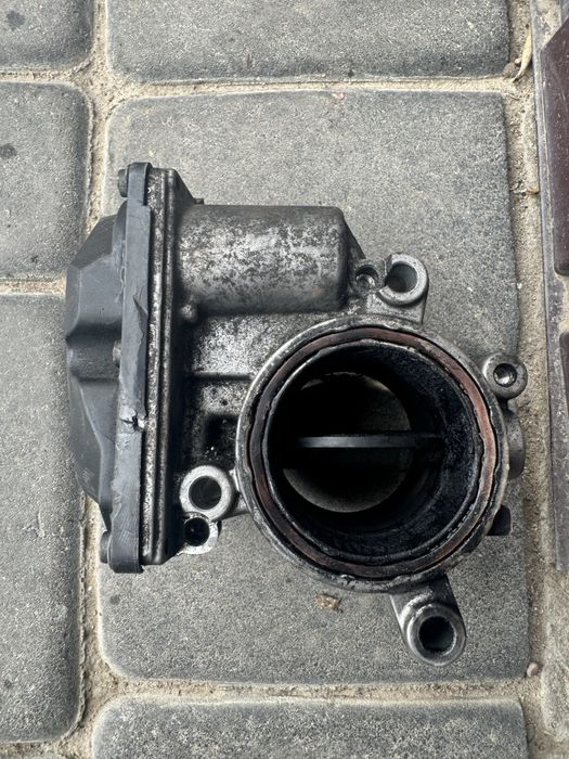 Przepustnica Passat B6/CC/B7 2.0TDI