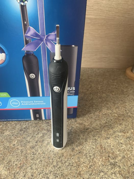 Szczoteczka oral b pro 1 / 750