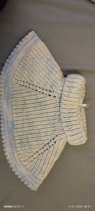 Манишка в'язана снуд