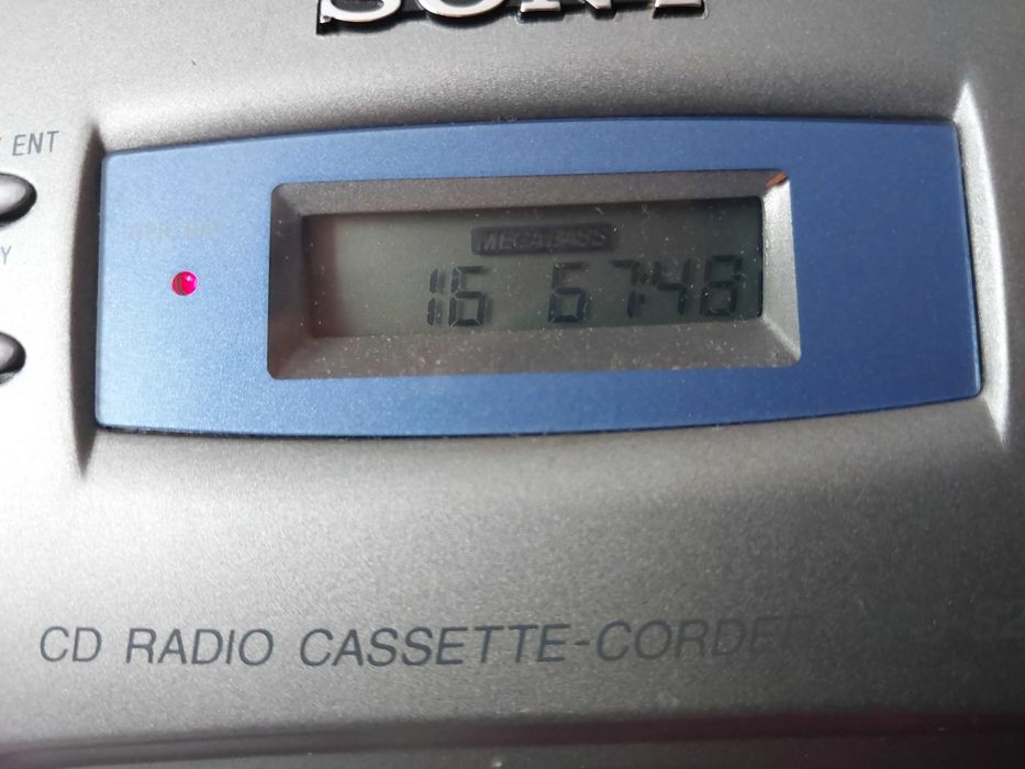 Radiomagnetofon Sony  CD-R/RW Playback