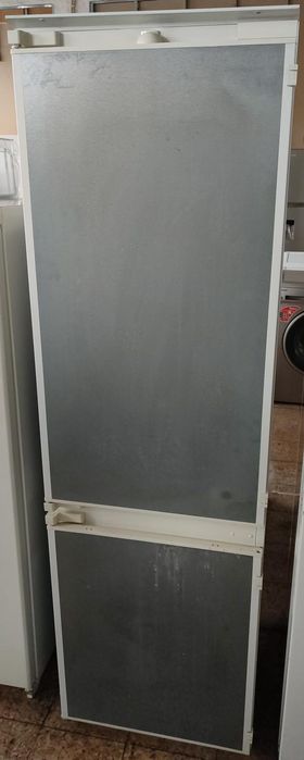 Frigorífico de encastre