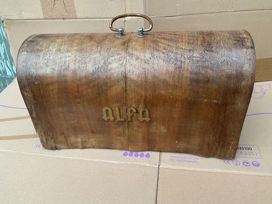 Caixa Madeira máquina costura Alfa