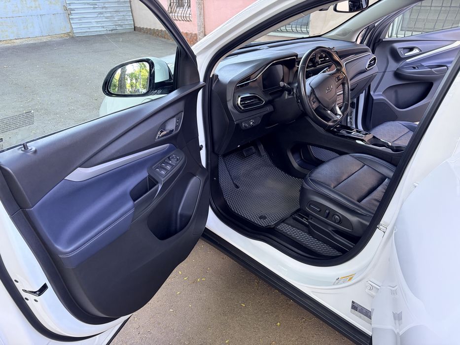 Chevrolet bolt EUV 2022 Шевролет болт EUV