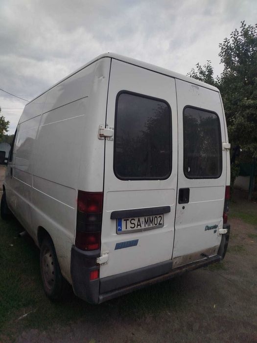 Продати автомобіль
