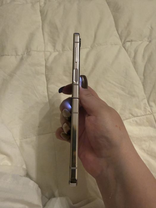 Samsung Galaxy Flip 5