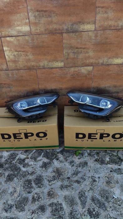 Par Faróis LED Renault Megane 4 (Com Balastros Novos) - Marca DEPO