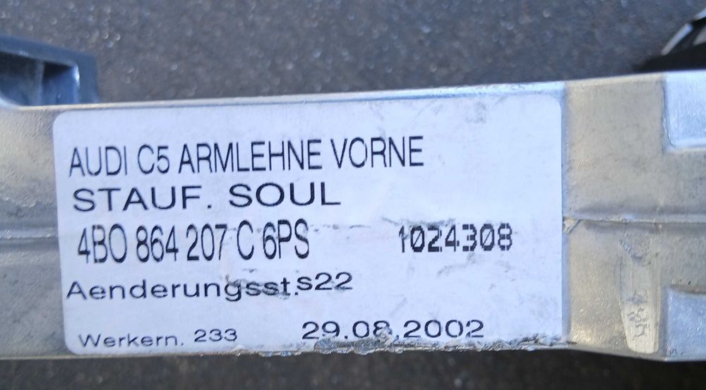 Podłokietnik Audi A6 C5 2002 materiałowy Rybnik