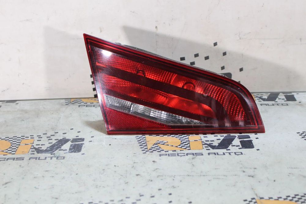 Farolim da mala esquerdo AUDI A3 Sportback (8VA, 8VF)