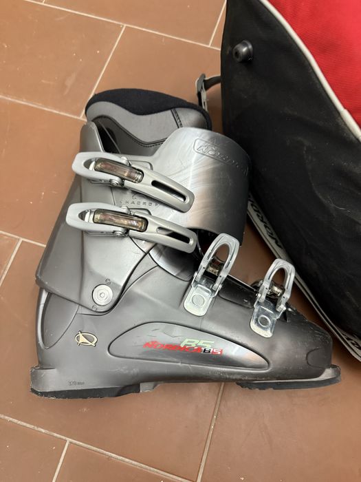 Botas de neve com saco incluído