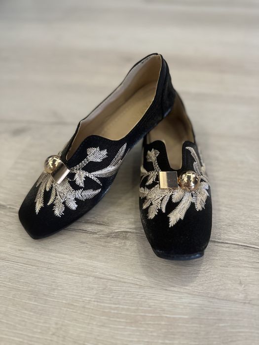 Жіночі  класичні балетки