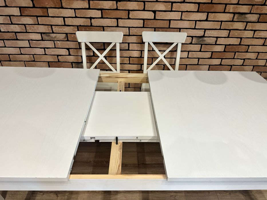 Rozkladany stół + 6 krzeseł (+1)