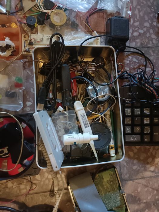 Elektronika mix  a