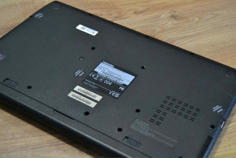 Laptop Toshiba Satellite Pro R50
