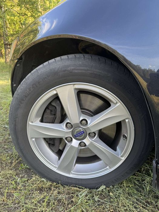 Volvo V 50 2010 год