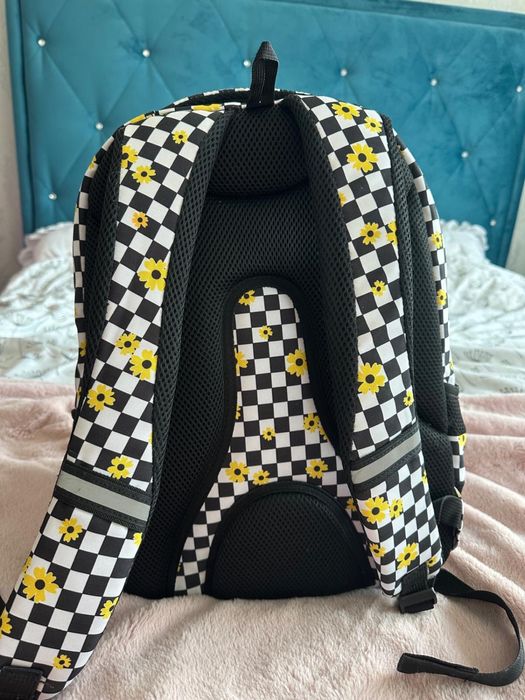 Plecaki szkolne 3 sztuki. Stan super.