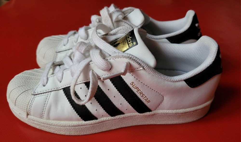 Klasyczne, idealne Adidasy Superstar