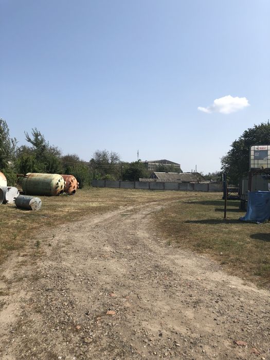 Завод продтоварів, комерційна нерухомість