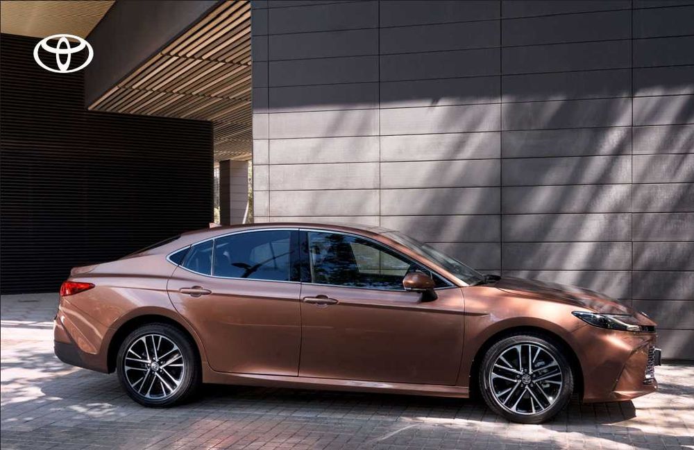 Oryginalne felgi 18 5x114.3 ET50 60.1 Toyota Camry + czujniki TPMS