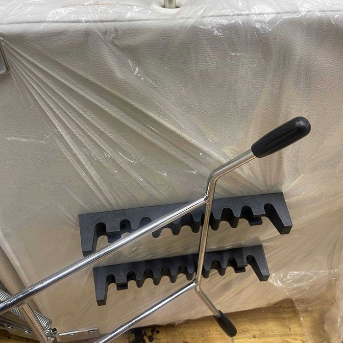 кушетка,  для косметологічних процедур або масажу.