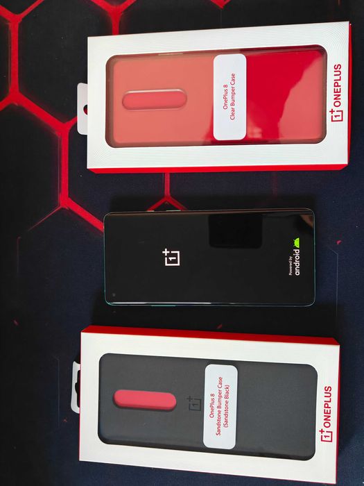 OnePlus 8 - Qualcomm® Snapdragon™ 865 with 5G