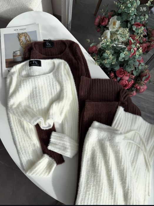 Жіночий костюм/ женский костюм