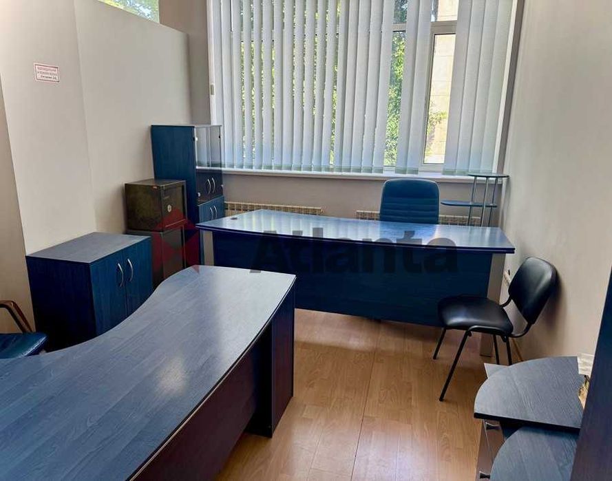 Продаж окремої  будівлі з територією в центрі Чорноморська. код 493911