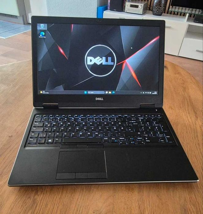 Laptop Dell Precision 7530, i7, 32 GB RAM, Quadro P2000