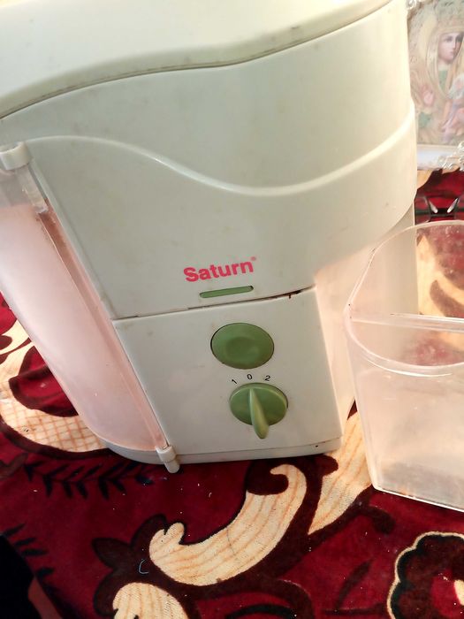 Соковыжималка Saturn
