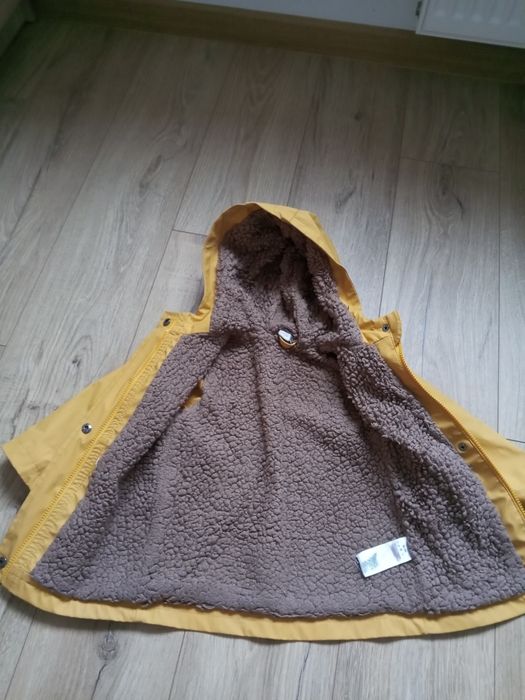 Kurtka przeciwdeszczowa r.98