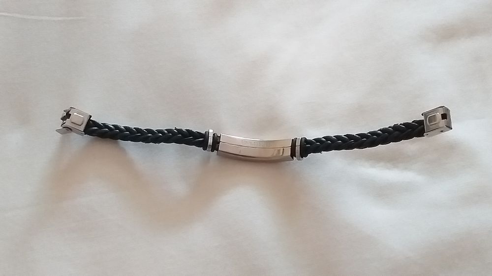 Pulseira de homem em aço e couro