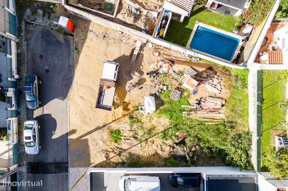 Terreno Urbano | Projeto Aprovado | Moradia T3 | Piscina | Sobreda