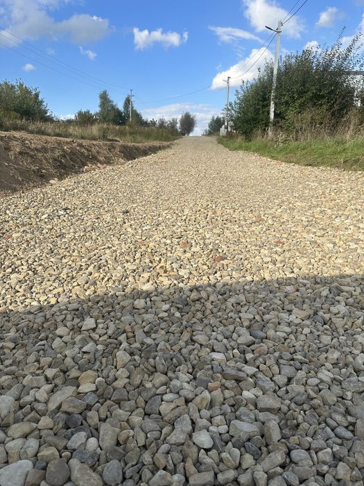 Гравій,вапняк,грунт,дроблений бетон,вскриша,бій цегли, земля