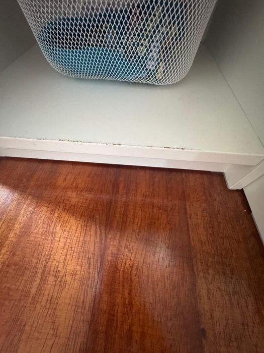 Vendo 2 mesas de cabeceira Hauga