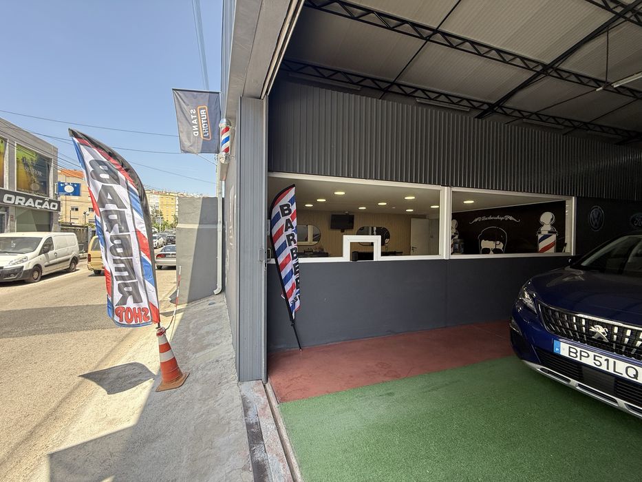 Barbearia ou salao pronta a trabalhar