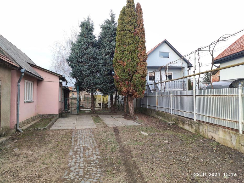 Продається будинок в м.Мукачево