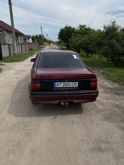 Продам авто Opel vectra a1993р