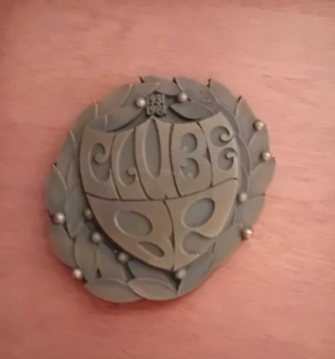 Várias medalhas comemorativas da empresa BP