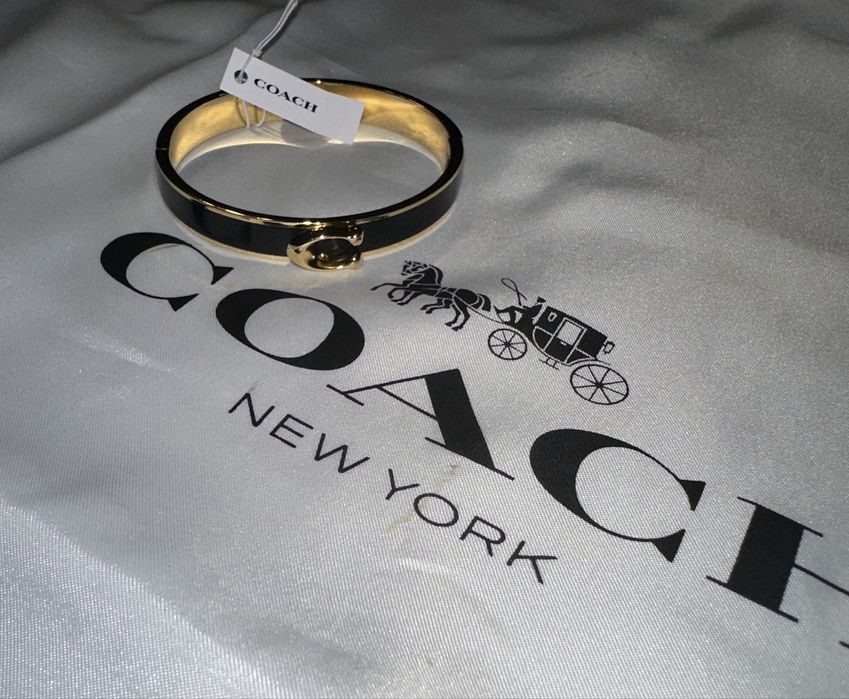 Браслети Coach колекція 2025