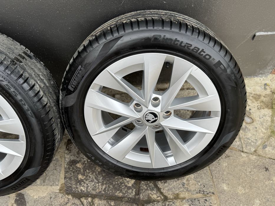 Диски R17 5/112 Oraganal Oktavia A8 2022 Ціна за комплект 400 $